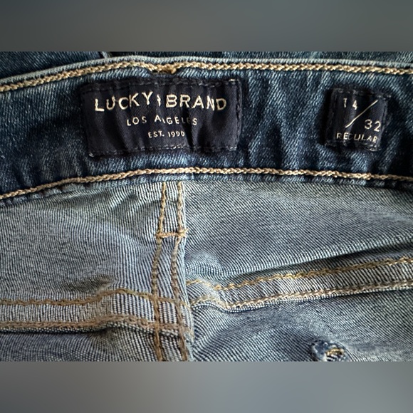 Lucky Brand Sweet Boot Jeans - Picture 3 of 4